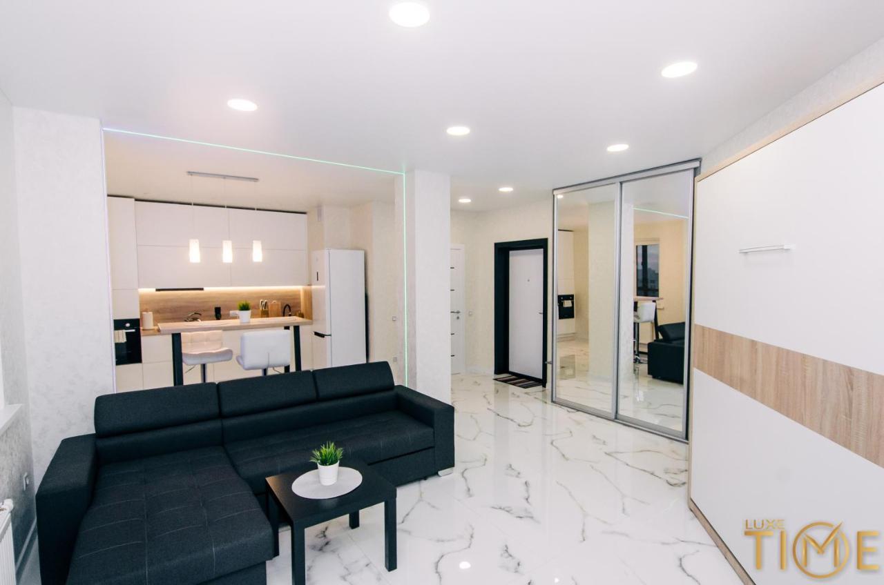 Bright Apartment 9Th Floor Lxt By กรอดโน ภายนอก รูปภาพ