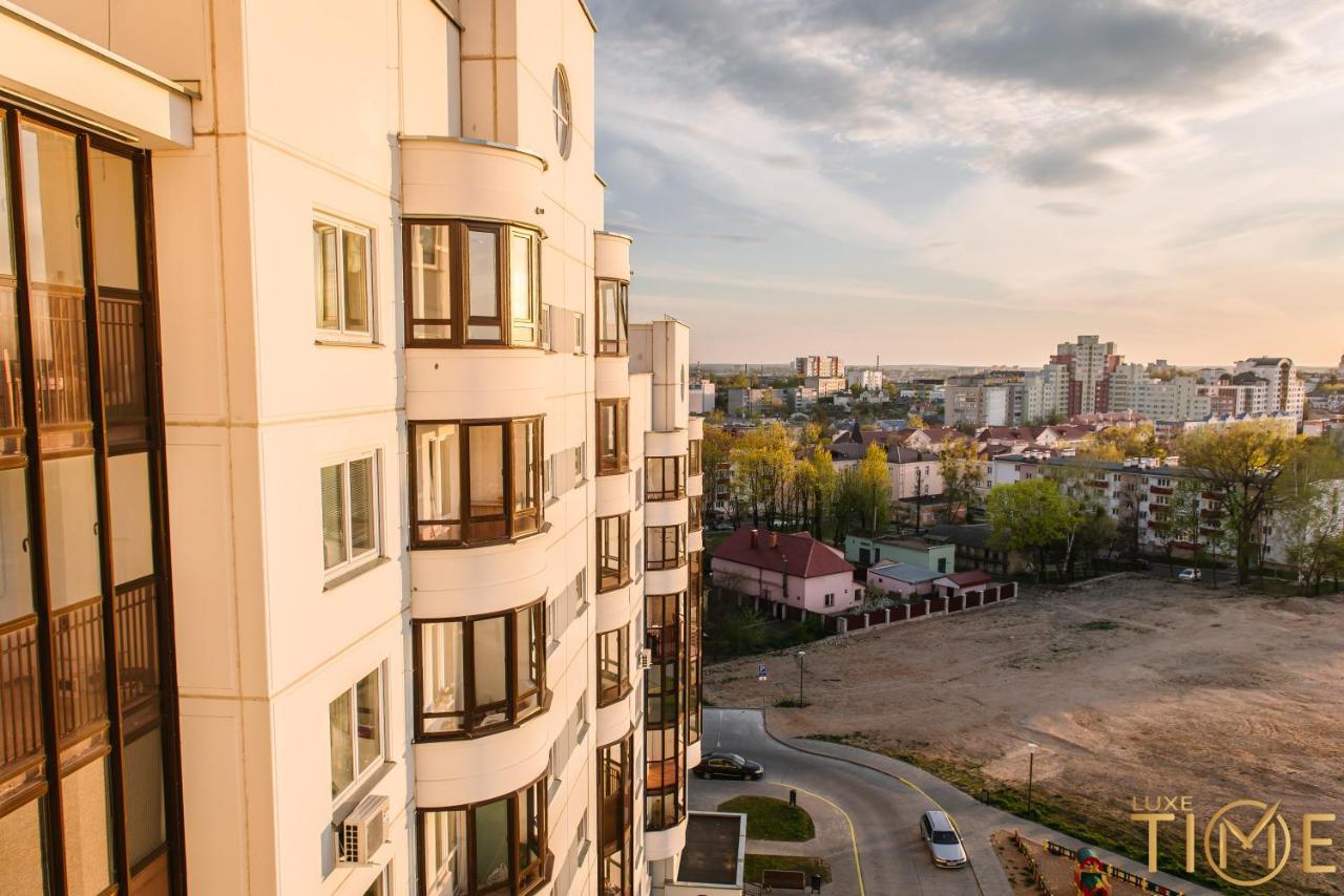 Bright Apartment 9Th Floor Lxt By กรอดโน ภายนอก รูปภาพ